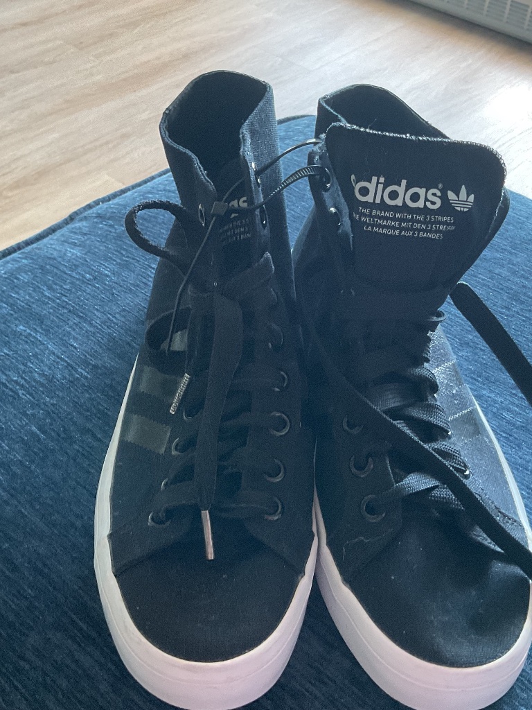 Adidas All Black Laced Canvas Sneakers Male Sz 9